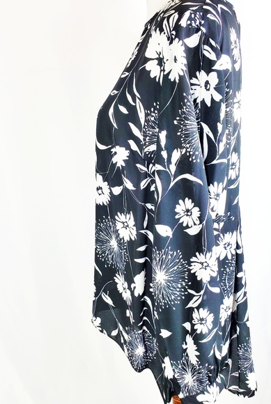 🔥Vince Camuto Floral  Spilt Sleeve Blouse sz S - Picture 4 of 7